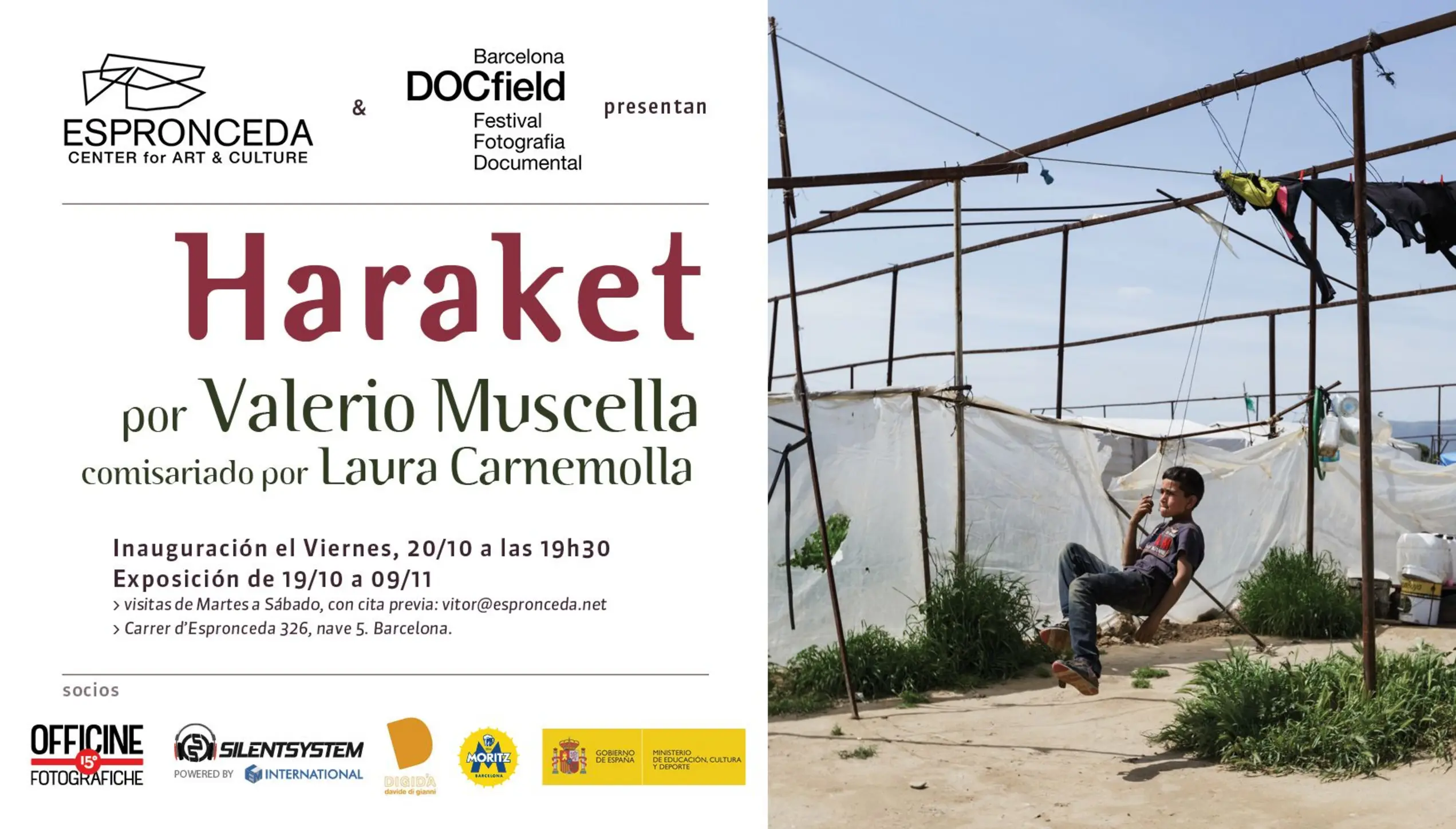 Invitation card for Haraket, a documentary photography exhibition by Valerio Muscella about Syrian refugee child labour in Turkey, presented at Espronceda art and culture centre in Barcelona.