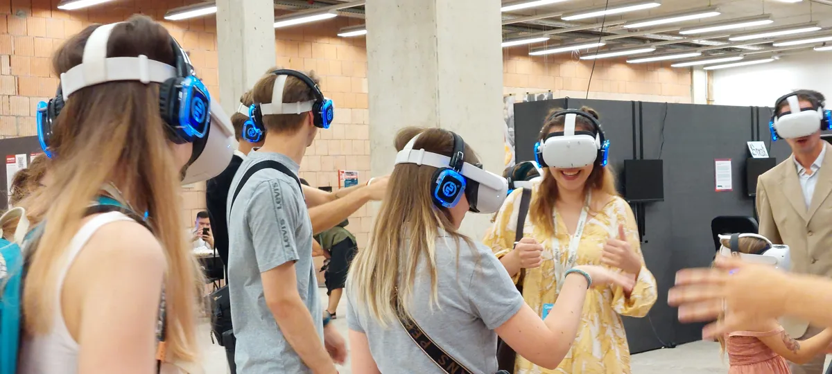 Ars Electronica Garden Barcelona 2023 – Love Vibes (8)