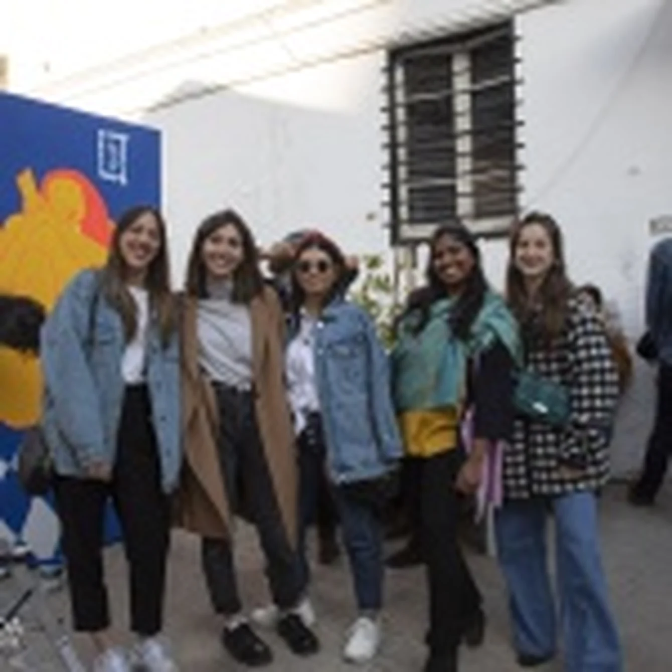 Cartel del evento Badass en Espronceda, centro de arte y cultura de Barcelona, una exposición y happening sobre género, sexualidad e identidad.